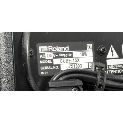 AMPLIFICADOR ROLAND CUBE 15X