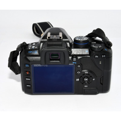 CAMARA REFLEX DIGITAL OLYMPUS E-520 + 14-42MM + 40-150MM