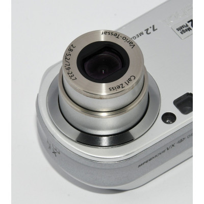 CAMARA DIGITAL COMPACTA SONY CYBERSHOT DSC-P200