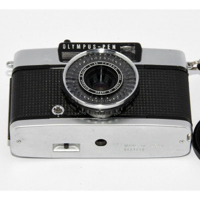 CAMARA VINTAGE OLYMPUS PEN EE-3