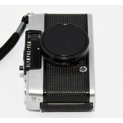 CAMARA VINTAGE OLYMPUS PEN EE-3