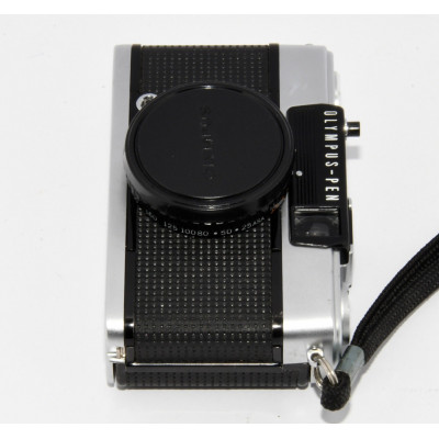 CAMARA VINTAGE OLYMPUS PEN EE-3