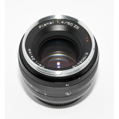 OBJETIVO CARL ZEISS PLANAR 50MM F:1.4 ZE T* (CANON)