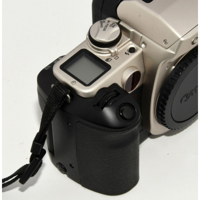 CAMARA CANON EOS REBEL T6I (750D) + 18-135MM| BILBOTRUKE TIENDA