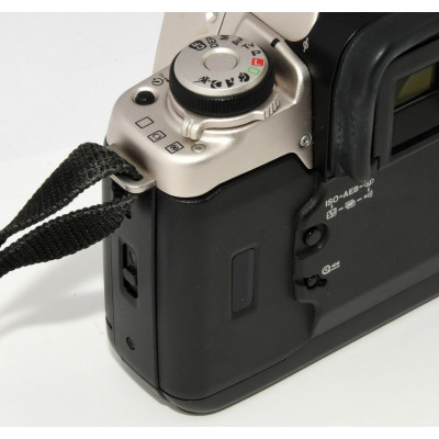 CAMARA CANON EOS REBEL T6I (750D) + 18-135MM| BILBOTRUKE TIENDA