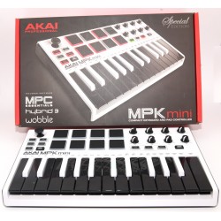 CONTROLADORA AKAI MPK MINI