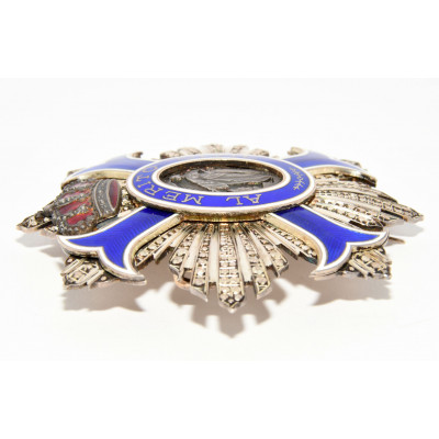 CRUZ AL MERITO CIVIL PLATA