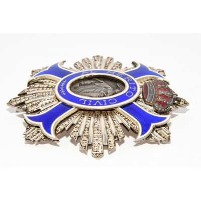 CRUZ AL MERITO CIVIL PLATA