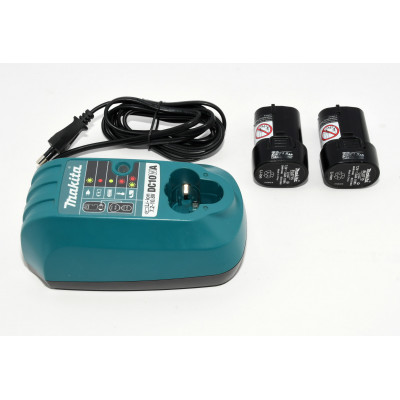 CARGADOR MAKITA DC10WA CON DOS BATERIAS| BILBOTRUKE SEGUNDA MANO