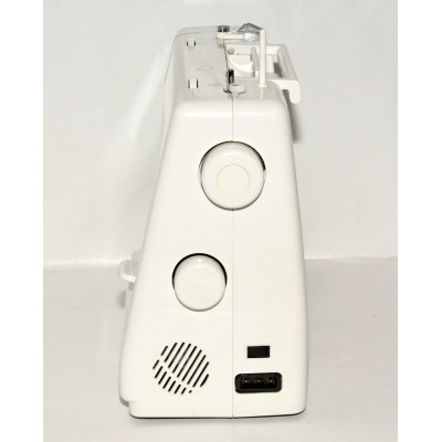 MAQUINA DE COSER ALFA 620