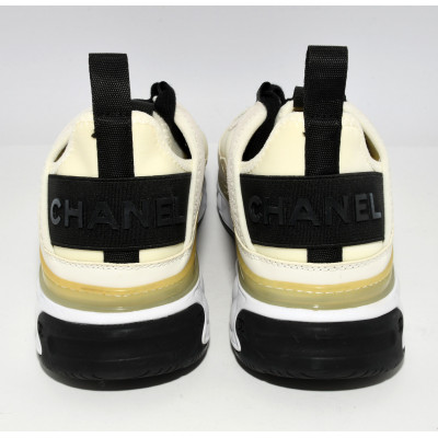 ZAPATILLAS CHANEL CREMA TERCIOPELO BEIGE| BILBOTRUKE SEGUNDA MANO