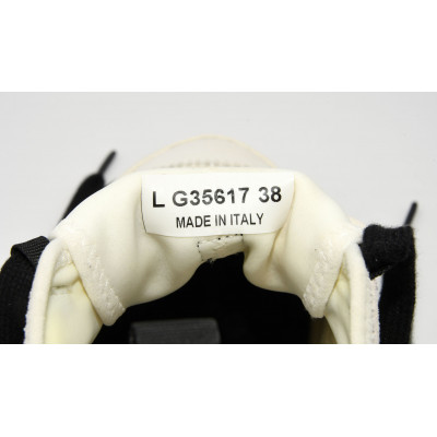 ZAPATILLAS CHANEL CREMA TERCIOPELO BEIGE| BILBOTRUKE SEGUNDA MANO