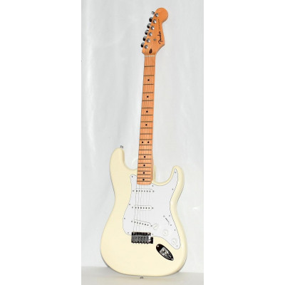 GUITARRA ELECTRICA Fender Stratocaster Standard