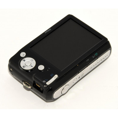 CAMARA NIKON COOLPIX L20