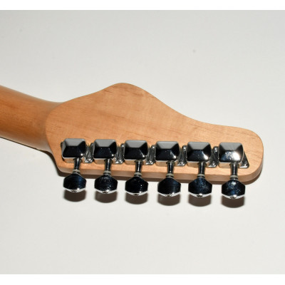 GUITARRA BEHRINGER TIPO STRATOCASTER