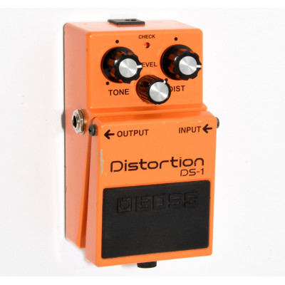 PEDAL BOSS DISTORTION DS-1
