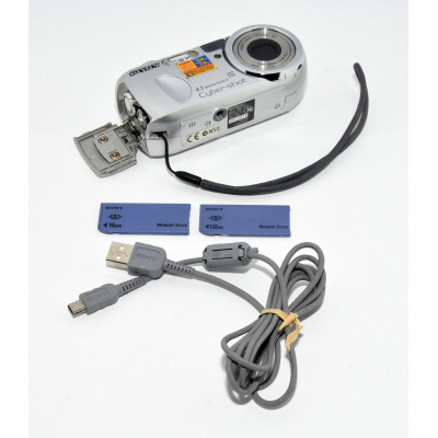 CAMARA DIGITAL COMPACTA SONY CYBERSHOT DSC-P73