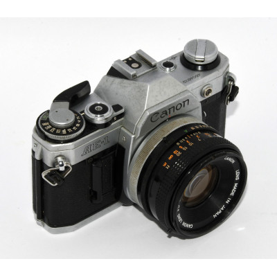 CANON AE-1 + 50MM 1.8 SC