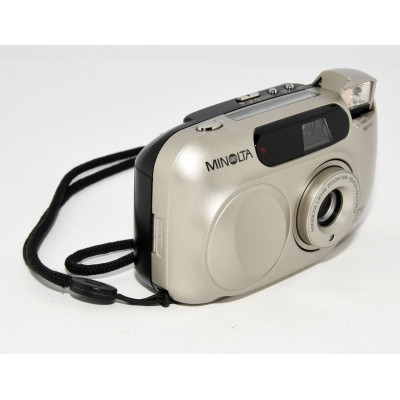 CAMARA ANALOGICA COMPACTA MINOLTA 75W RIVA ZOOM