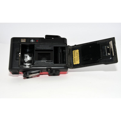 CAMARA ANALOGICA COMPACTA KONIKA POP HEXANON 35MM F4 ROJA