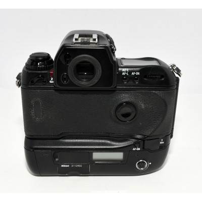 CUERPO CAMARA REFLEX ANALOGICA NIKON F5