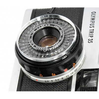 CAMARA VINTAGE OLYMPUS TRIP 35