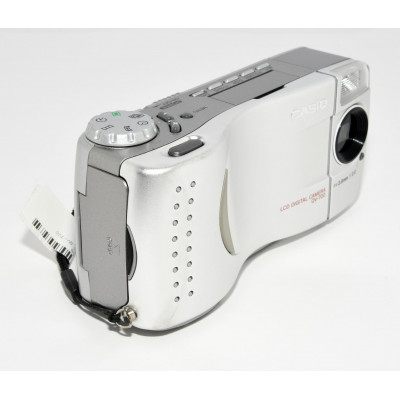 CAMARA DIGITAL COMPACTA CASIO QV-700