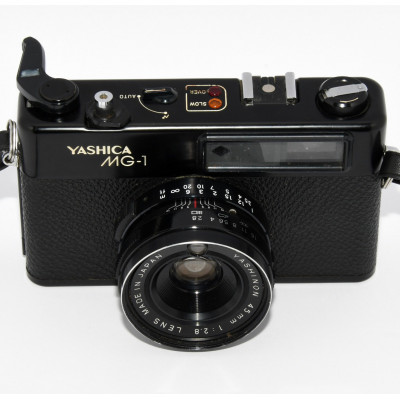 YASHICA MG-1