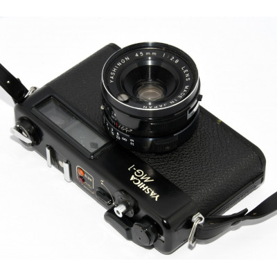 YASHICA MG-1