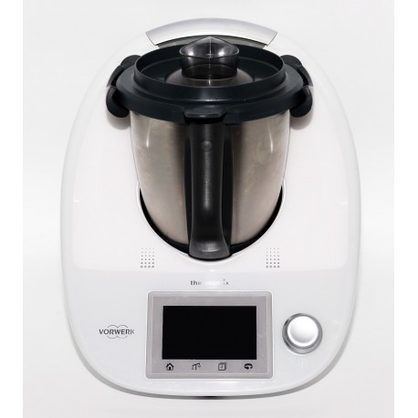 Vorwerk Thermomix TM5-1 con accesorios.