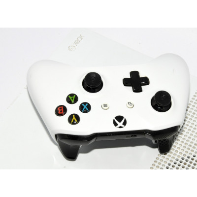 CONSOLA XBOX ONE 1 TB