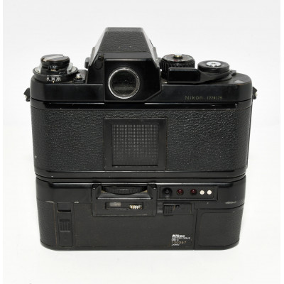 CAMARA ANALOGICA NIKON F3 + GRIP + 50MM F:1.8|BILBOTRUKE TIENDA