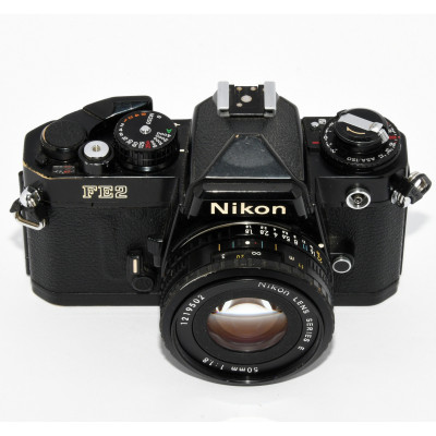 NIKON FE2 + 50MM 1.8