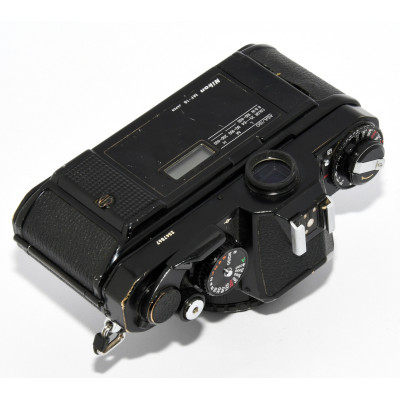 NIKON FE2 + 50MM 1.8