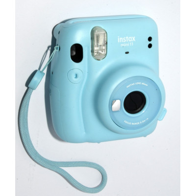 FUJI INSTAX 11