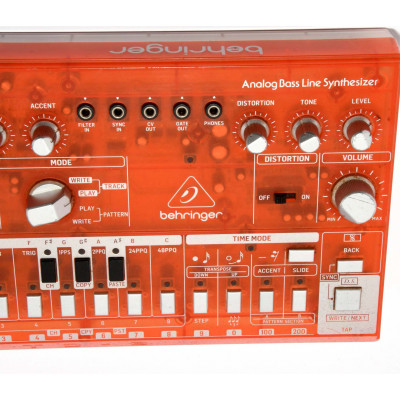 SINTETIZADOR BEHRINGER TD3