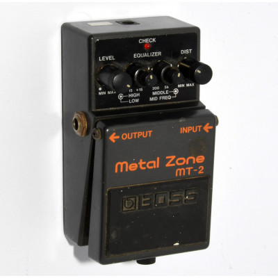 PEDAL BOSS METAL ZOINE MT2