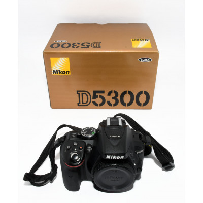CUERPO CAMARA REFLEX NIKON D5300 CON CAJA | Bilbotruke | Segunda mano Bilbao