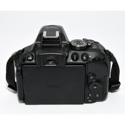 CUERPO CAMARA REFLEX NIKON D5300 CON CAJA | Bilbotruke | Segunda mano Bilbao