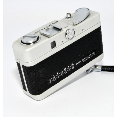 CAMARA ANALOGICA COMPACTA CANON DEMI EE28