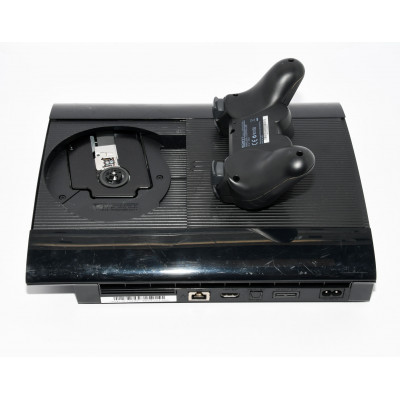 CONSOLA PS3 SUPER SLIM 500GB CON MANDO