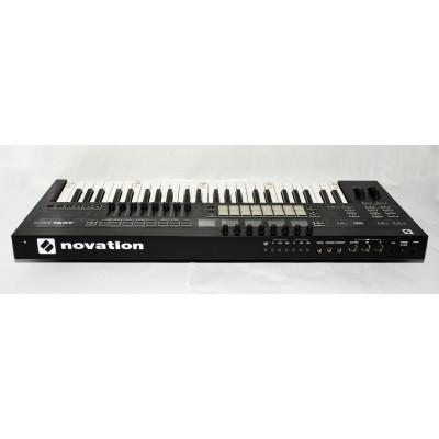 TECLADO MIDI NOVATION 49SL MKIII
