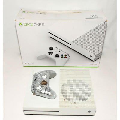 CONSOLA XBOX ONE S 1TB CON MANDO