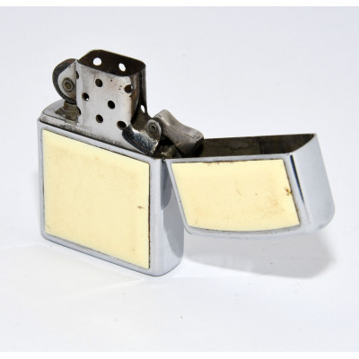 MECHERO ZIPPO DE LACA