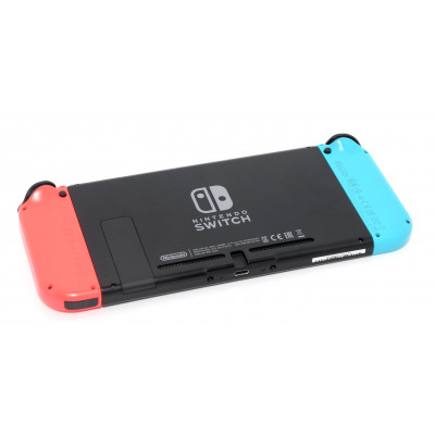 CONSOLA NINTENDO SWITCH AZUL Y ROJA