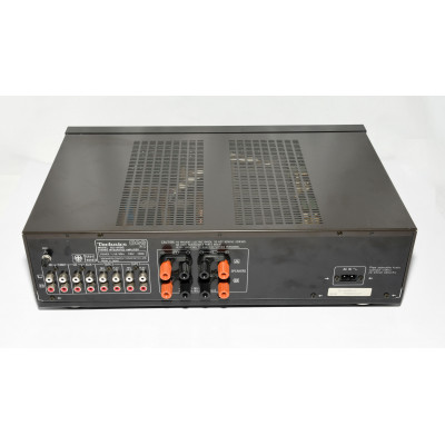 AMPLIFICADOR TECHNICS SU-A600