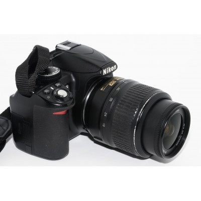 Camara Reflex Digital NIKON D3100 + NIKON 18-55MM