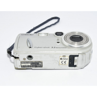 CAMARA DIGITAL COMPACTA SONY CYBERSHOT DSC-P72