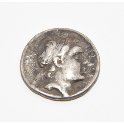 MONEDA DRACMA ARIARATES V