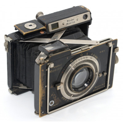 CÁMARA VINTAGE PLAUBEL MAKINA II